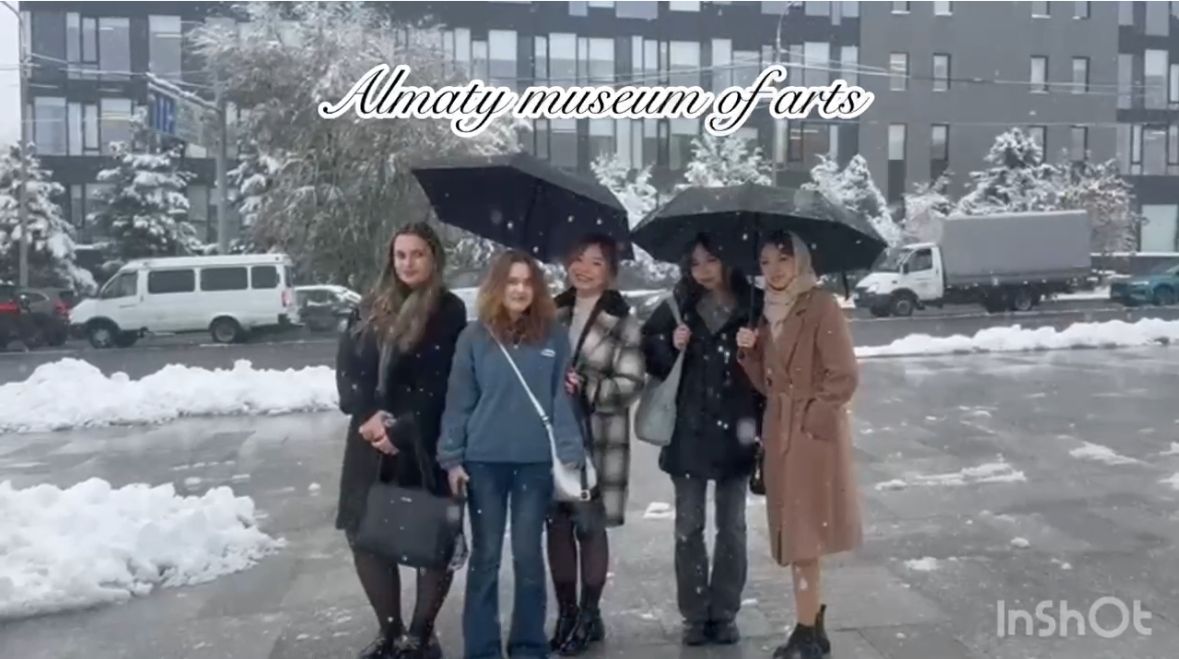 Expanding Visual Literacy: First-Year Students in the World of Contemporary Art